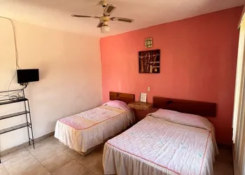 Hotel La Posada hotel thumbnail 5
