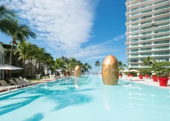 Condo Ico By Trvl2hm hotel thumbnail 3
