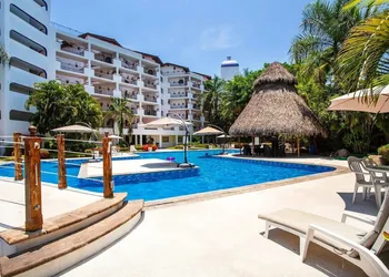 Condo Mr By Trvl2hm hotel thumbnail 8