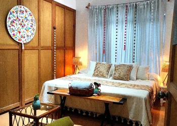 FolklorSuites hotel thumbnail 2