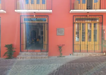 Santa Cecilia Hotel hotel thumbnail 2