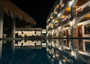 Palacio Del Cobre hotel thumbnail 2