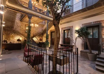 Milo Collection Hotel hotel thumbnail 5