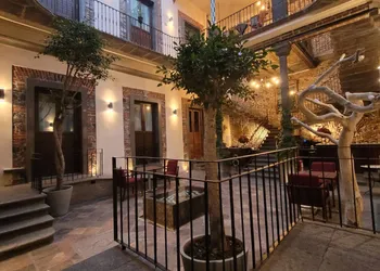 Milo Collection Hotel hotel thumbnail 6