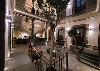 Milo Collection Hotel hotel thumbnail 7