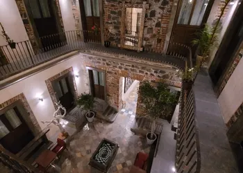 Milo Collection Hotel hotel thumbnail 8