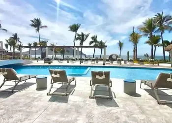 Condos CAM hotel thumbnail 4