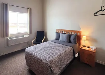 WorkStay Lodging - Yarbo, SK - Near Esterhazy & Mosaic K1, K2, & K3 hotel thumbnail 7