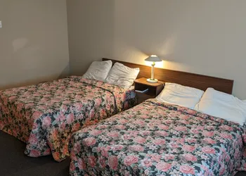 Singing Surf Inn & Pub hotel thumbnail 7