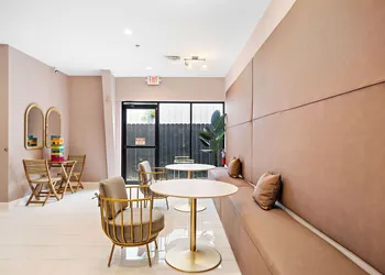 Wanderstay Boutique Hotel hotel thumbnail 7