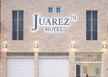 Hotel Juarez 70 hotel thumbnail 2
