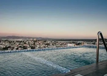 Condos AD 10 hotel thumbnail 7
