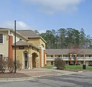 Suburban Studios Raleigh - Crabtree Valley hotel detail image 3