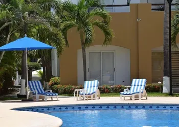 Casas Mgv 10 hotel thumbnail 7