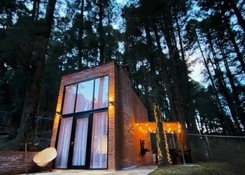 TinyChillHouse hotel thumbnail 4