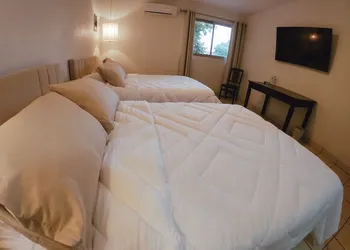 Point City Hotel hotel thumbnail 5