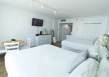 Ocean View Studio with Balcony hotel thumbnail 7