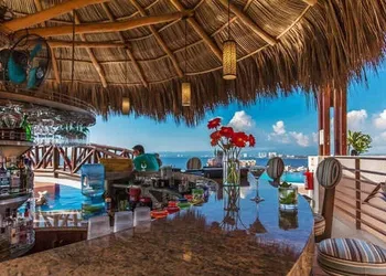 Condominios 220PR hotel thumbnail 3