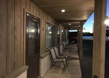 Aqua Aire Inn & Suites hotel thumbnail 3