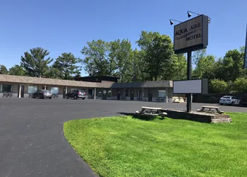 Aqua Aire Inn & Suites hotel thumbnail 7