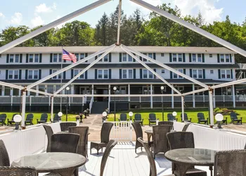 Chestnut Inn at Oquaga Lake hotel thumbnail 8
