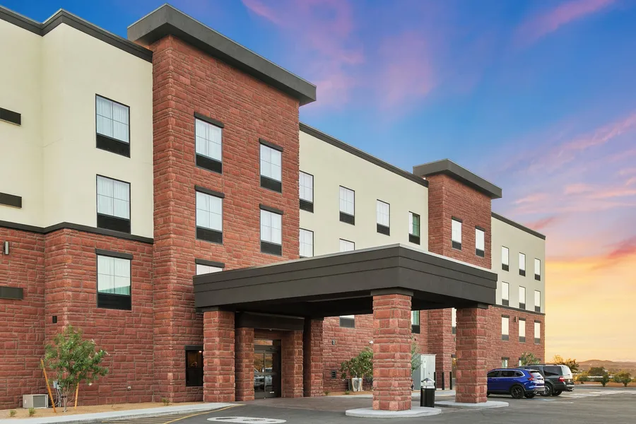 Cobblestone Hotel & Suites - Wickenburg hotel detail image 2