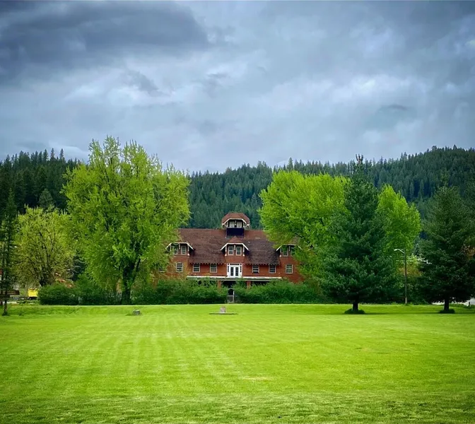 Silverton Mountain Manor hotel detail image 2