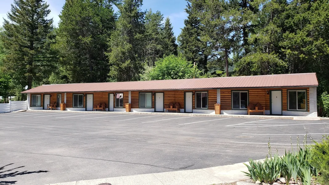 Beargrass Lodging and RV Resort hotel detail image 2