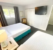 Tarpon Harbor Vacation Rentals hotel detail image 5