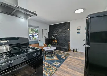 Blue Bear Lodge 2 by Big Bear Vacations Walk To Marina & Village hotel thumbnail 7