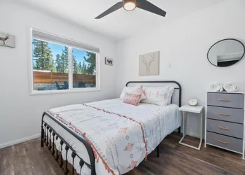 Blue Bear Lodge 5 by Big Bear Vacations Walk To Marina & Village hotel thumbnail 3