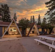 Blue Bear Lodge by Big Bear Vacations Walk To Marina & Village hotel detail image 7