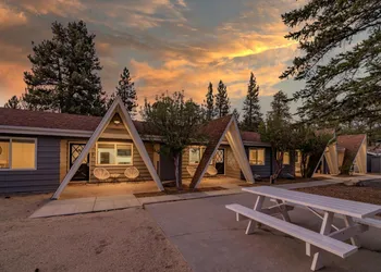 Blue Bear Lodge by Big Bear Vacations Walk To Marina & Village hotel thumbnail 7