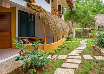 Yoo Bigu Mazunte hotel thumbnail 3