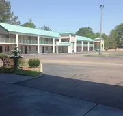 Traveler Inn and Suites hotel detail image 3
