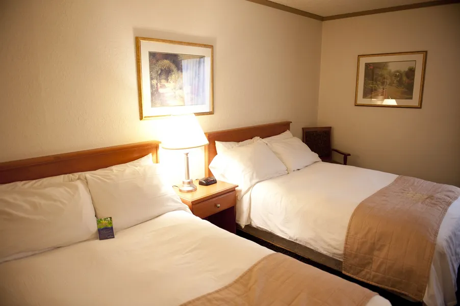 Days Inn by Wyndham Drayton Valley hotel detail image 6