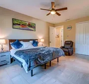 Suite Dreams Guesthouse aka Care Takeover Home hotel detail image 5
