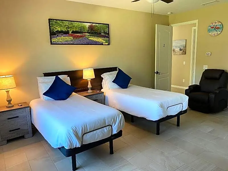 Suite Dreams Guesthouse aka Care Takeover Home hotel detail image 6