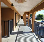 Executive Inn hotel detail image 7
