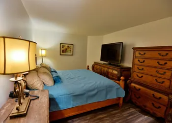 Deluxe Ocean front One Bedroom suite in Sandy Beach Resort hotel thumbnail 2