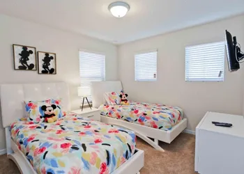 Pool Home & Games In Gated Resort Near Disney! home hotel thumbnail 4