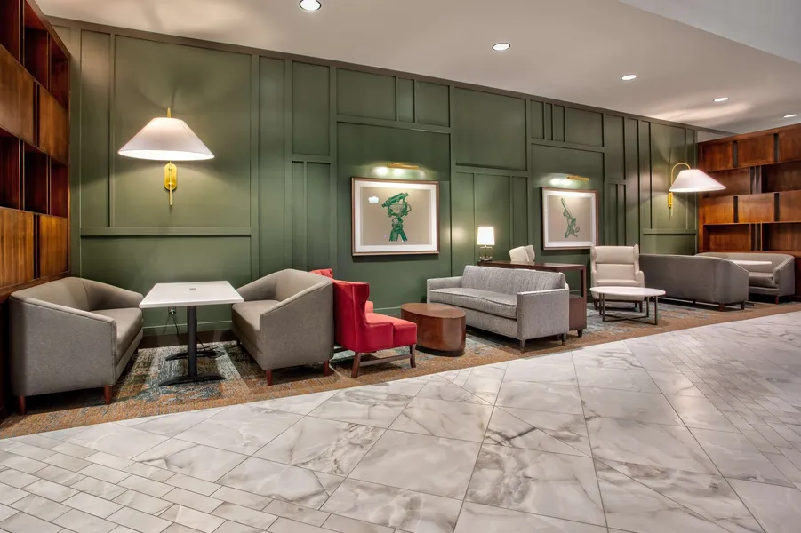 DoubleTree by Hilton Lansing hotel detail image 6