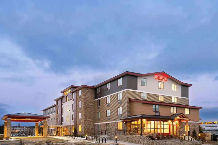 La Quinta Inn & Suites By Wyndham Williston/Burlington hotel detail image 2