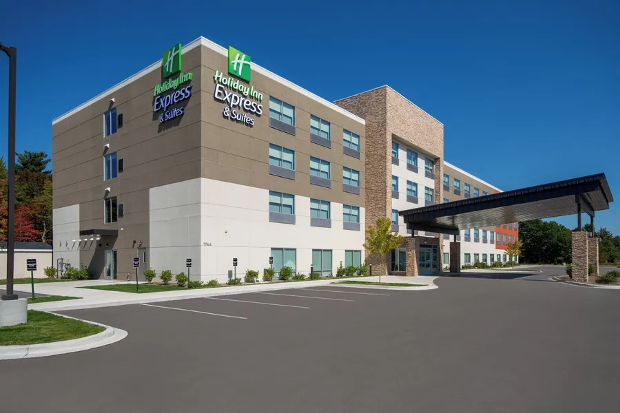 Holiday Inn Express & Suites Muskegon - Grand Haven by IHG hotel detail image 2