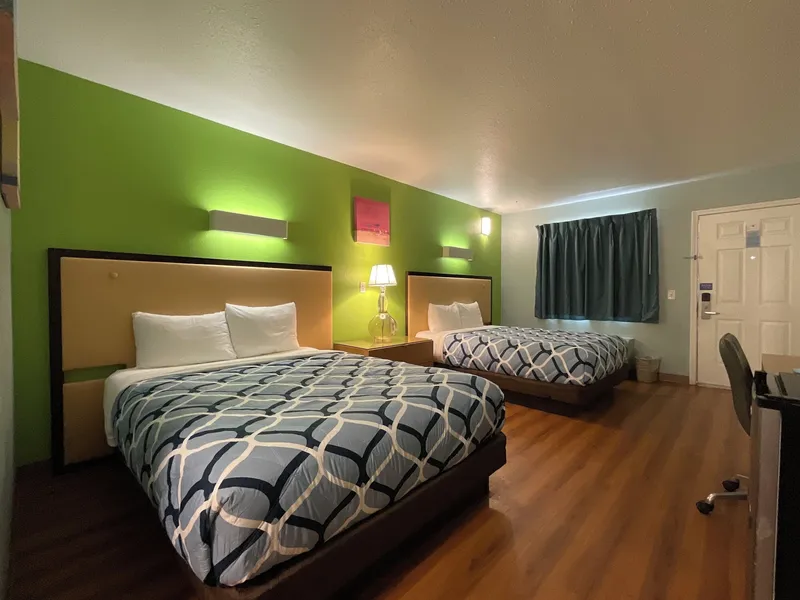 Country Yard Inn and Suite hotel detail image 6