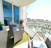 Spectacular Sunsets 5 star Resort Condo Across from Beach Sleep 6 Private Shuttle hotel detail image 5