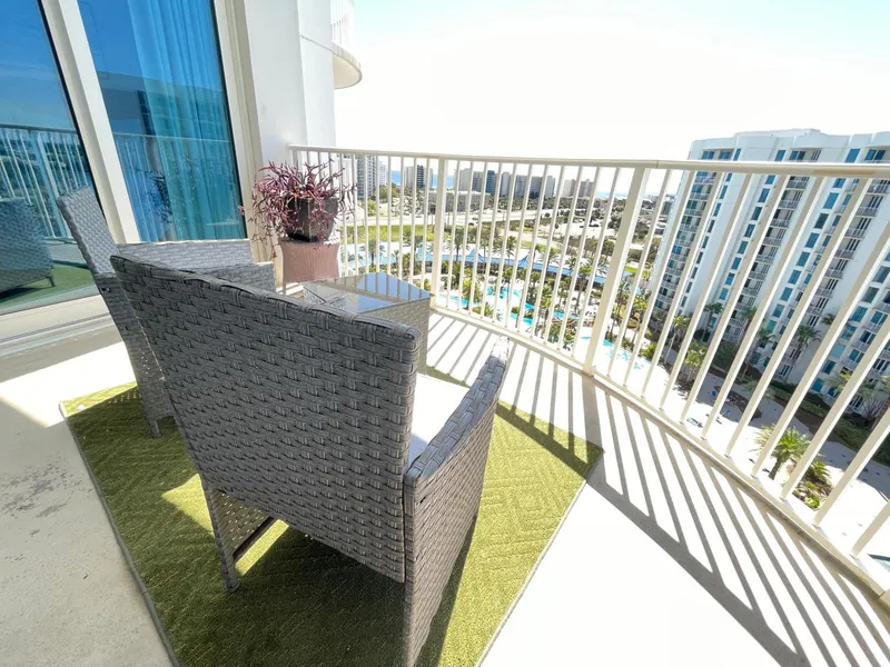 Spectacular Sunsets 5 star Resort Condo Across from Beach Sleep 6 Private Shuttle hotel detail image 6