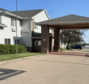 Econo Lodge El Paso, IL hotel detail image 3