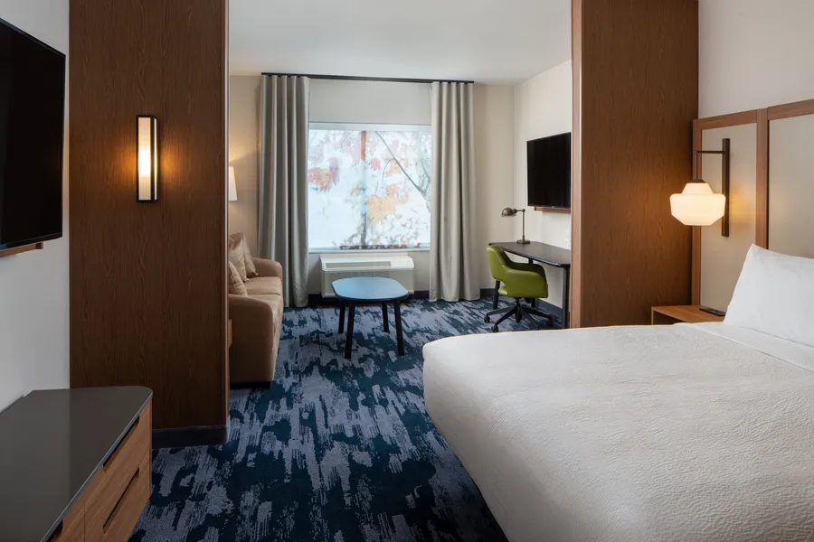 Fairfield Inn & Suites by Marriott Huntsville Redstone Gateway hotel detail image 6