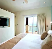 Bartolome Oceanfront Suites hotel detail image 4